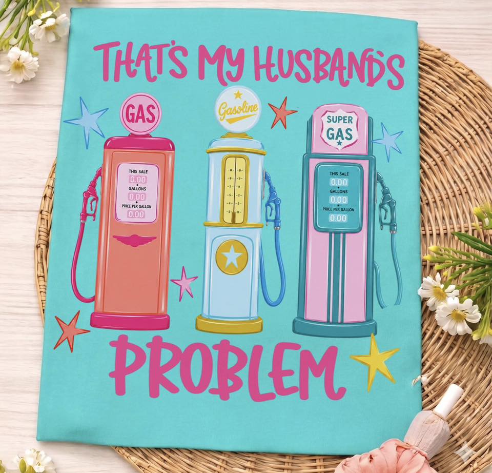 That’s My Husbands Problem ⛽️- BOXY TEE- (COLOR COMFORT)060126jb