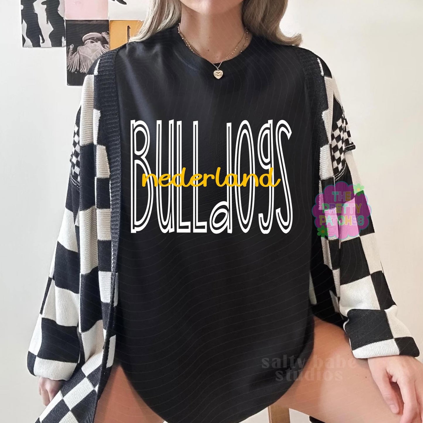 TALL SKINNY GAME DAY (NEDERLAND BULLDOGS) - T-SHIRT - (GILDAN) 080426RW