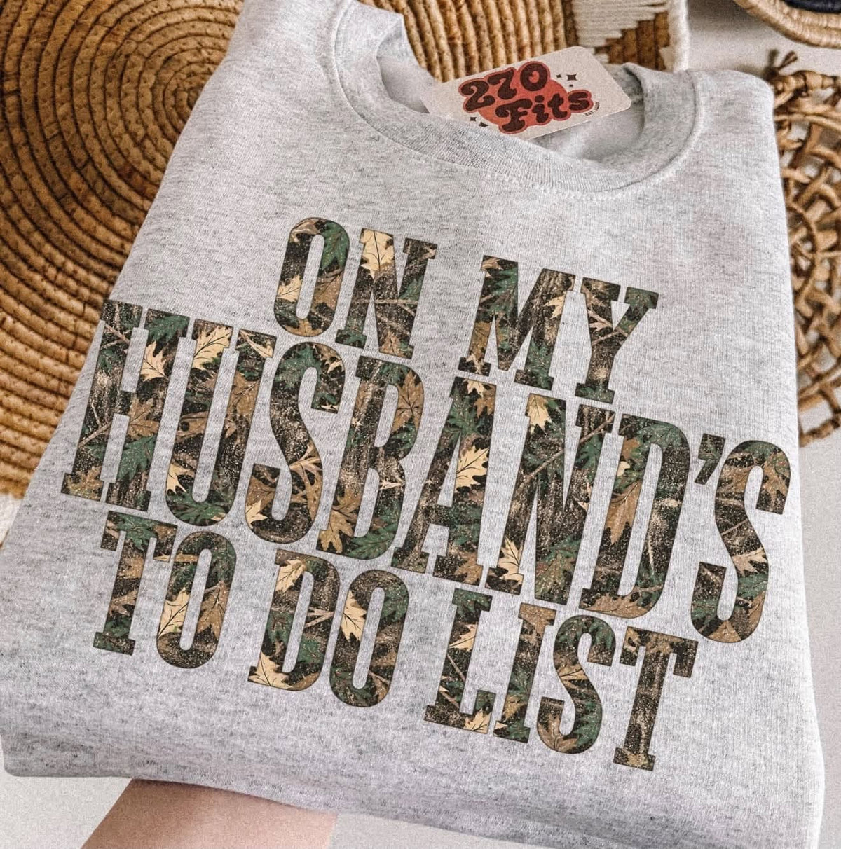 ON MY HUSBANDS TO DO LIST 1009263-------- SWEATSHIRT----------(GILDAN)101026KRV