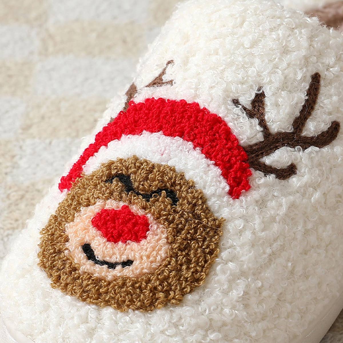 DEER PATTERNED SLIPPERS-120825br