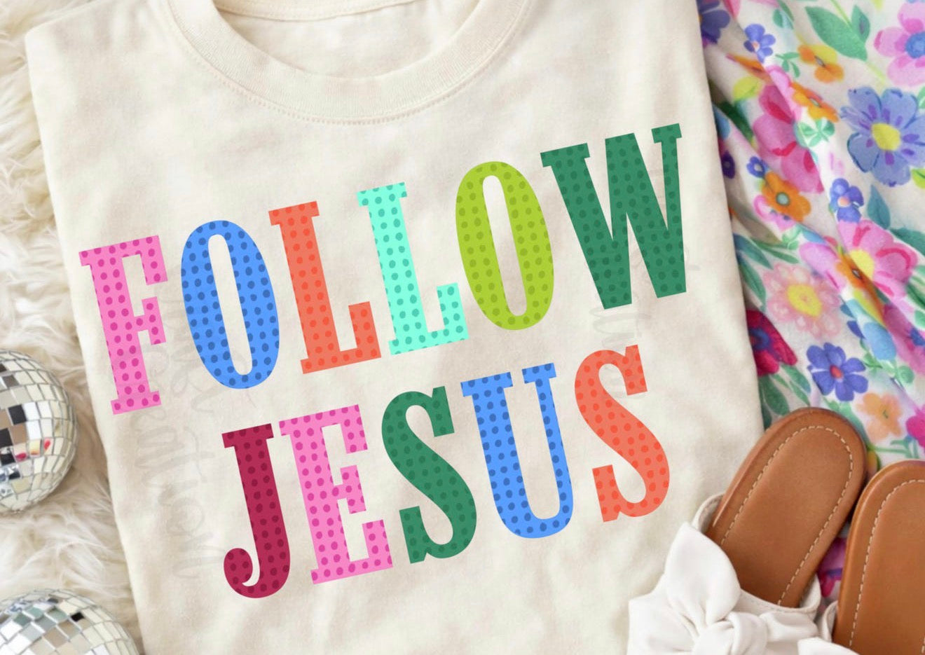 FOLLOW JESUS 💖 -T SHIRT- (GILDAN) 082126KB