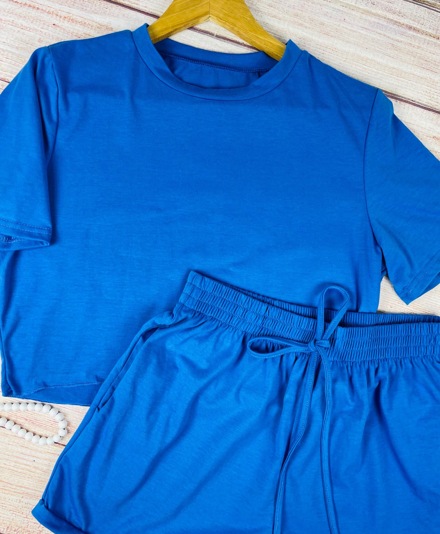 Colorful Women’s Cropped Tee and Drawstring Shorts Set BH89