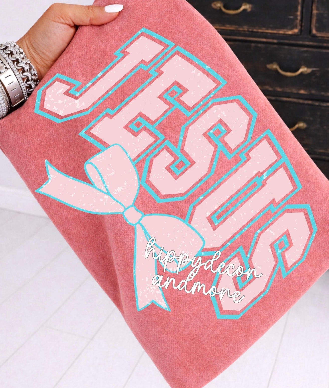 Jesus with Bow  - TSHIRT- (COMFORT COLOR/BELLA)