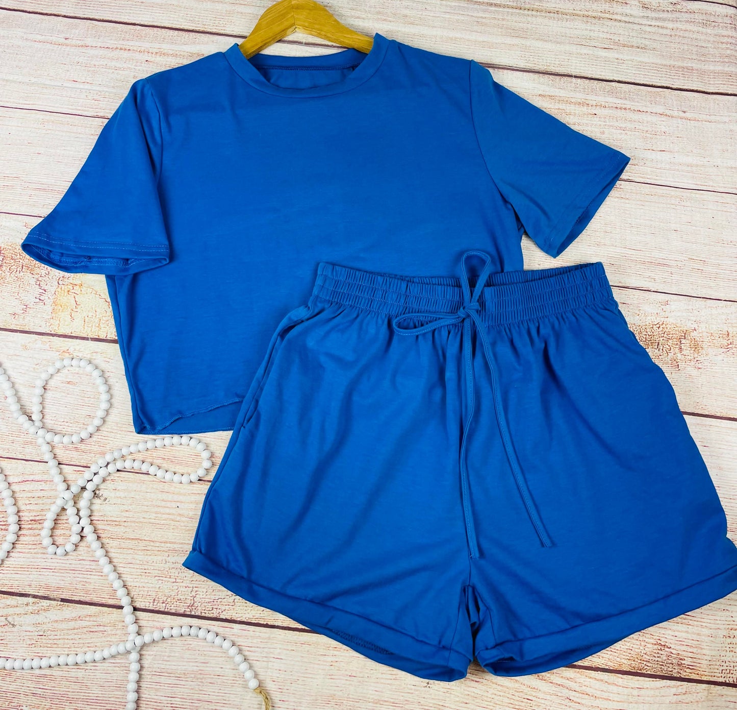 Colorful Women’s Cropped Tee and Drawstring Shorts Set BH89