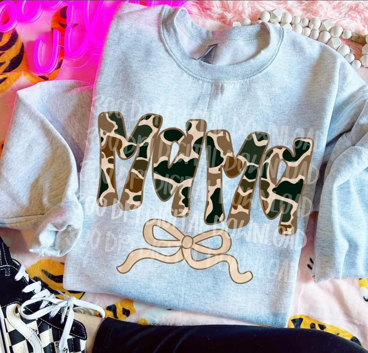 Camo Mama with Bow - SWEATSHIRT - (Gildan)