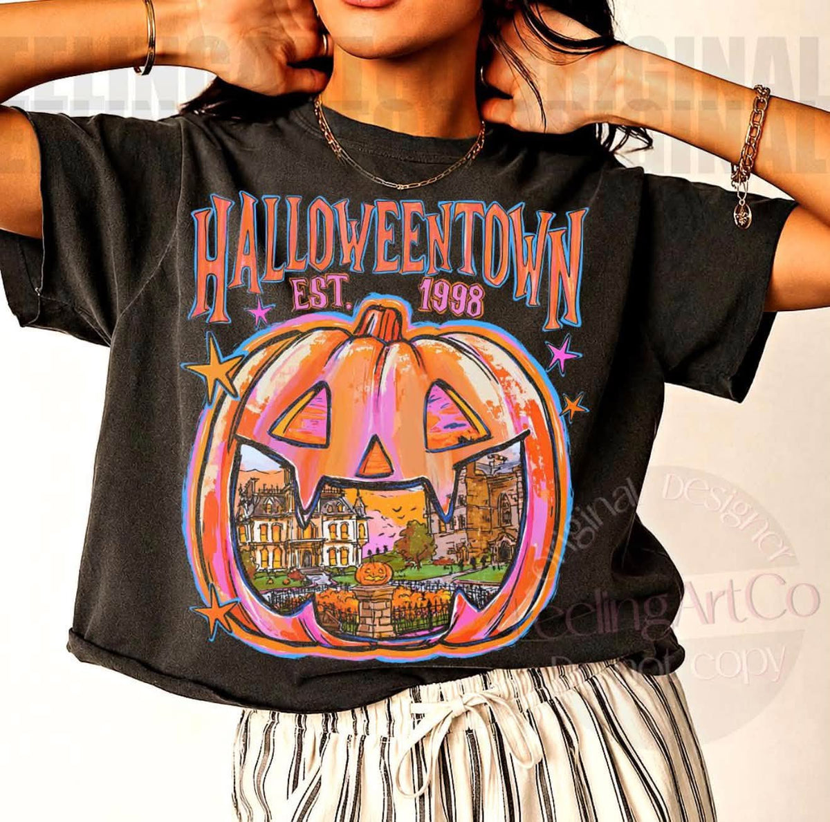 HALLOWEEN TOWN 924263 -----T SHIRT (NOT CROPPED) - (GILDAN) 092526RW
