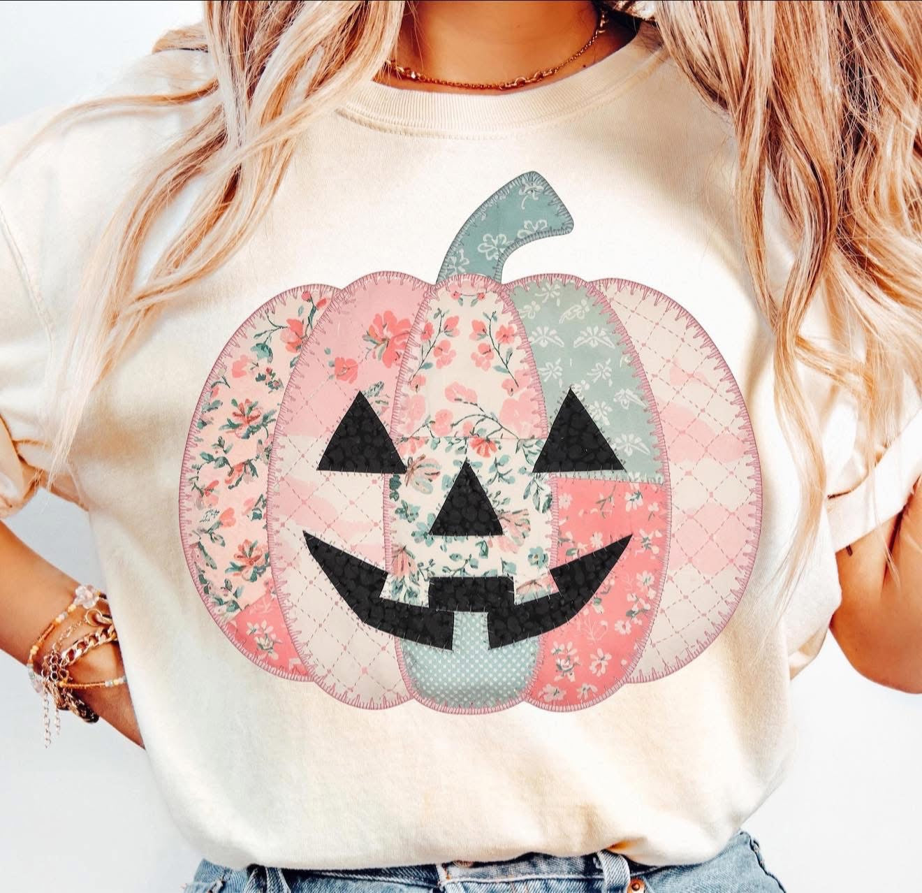 Coquette Jack O Lantern - T SHIRT - (Jerzee/Gildan)