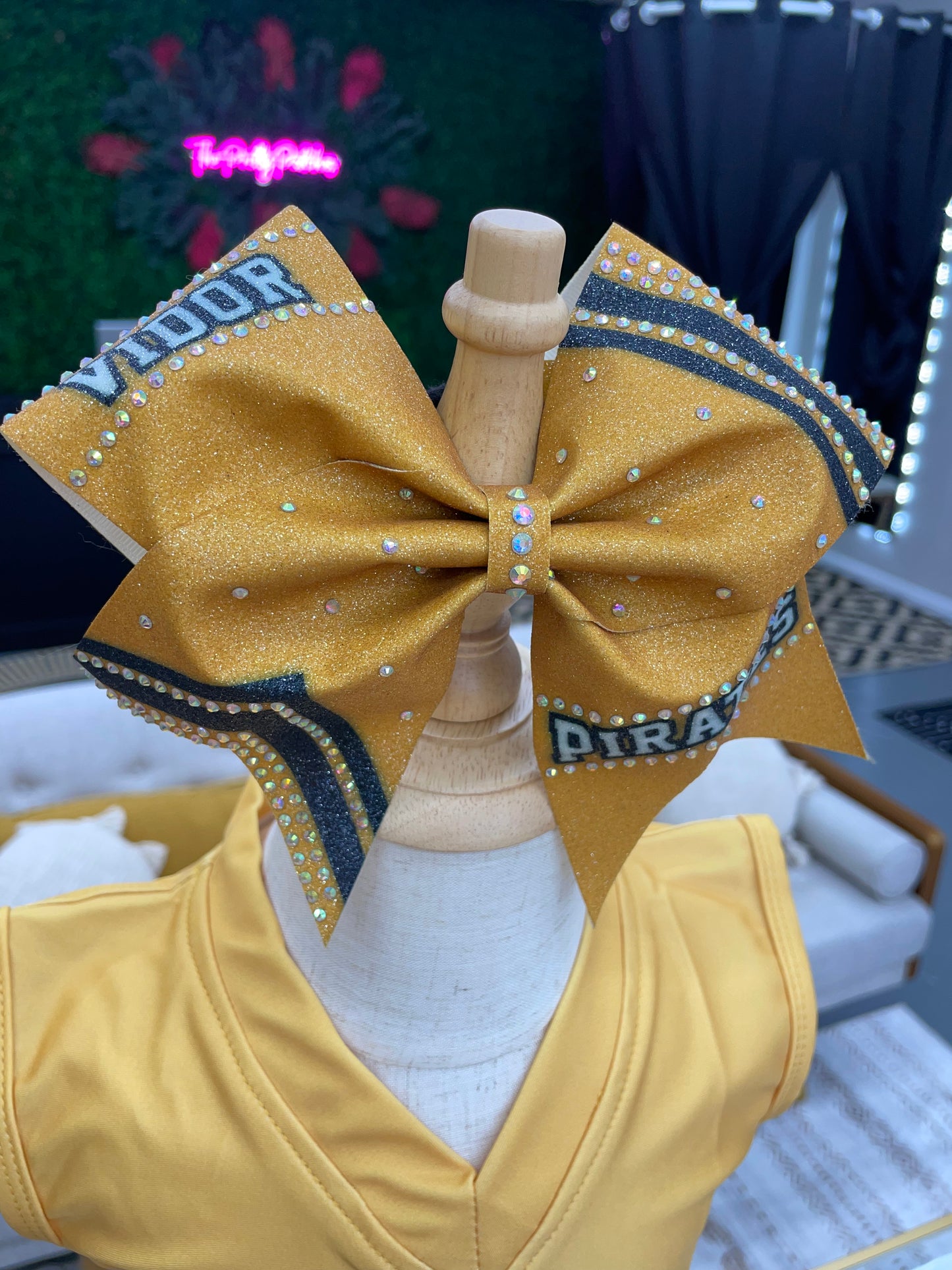 VIDOR CHEER BOW