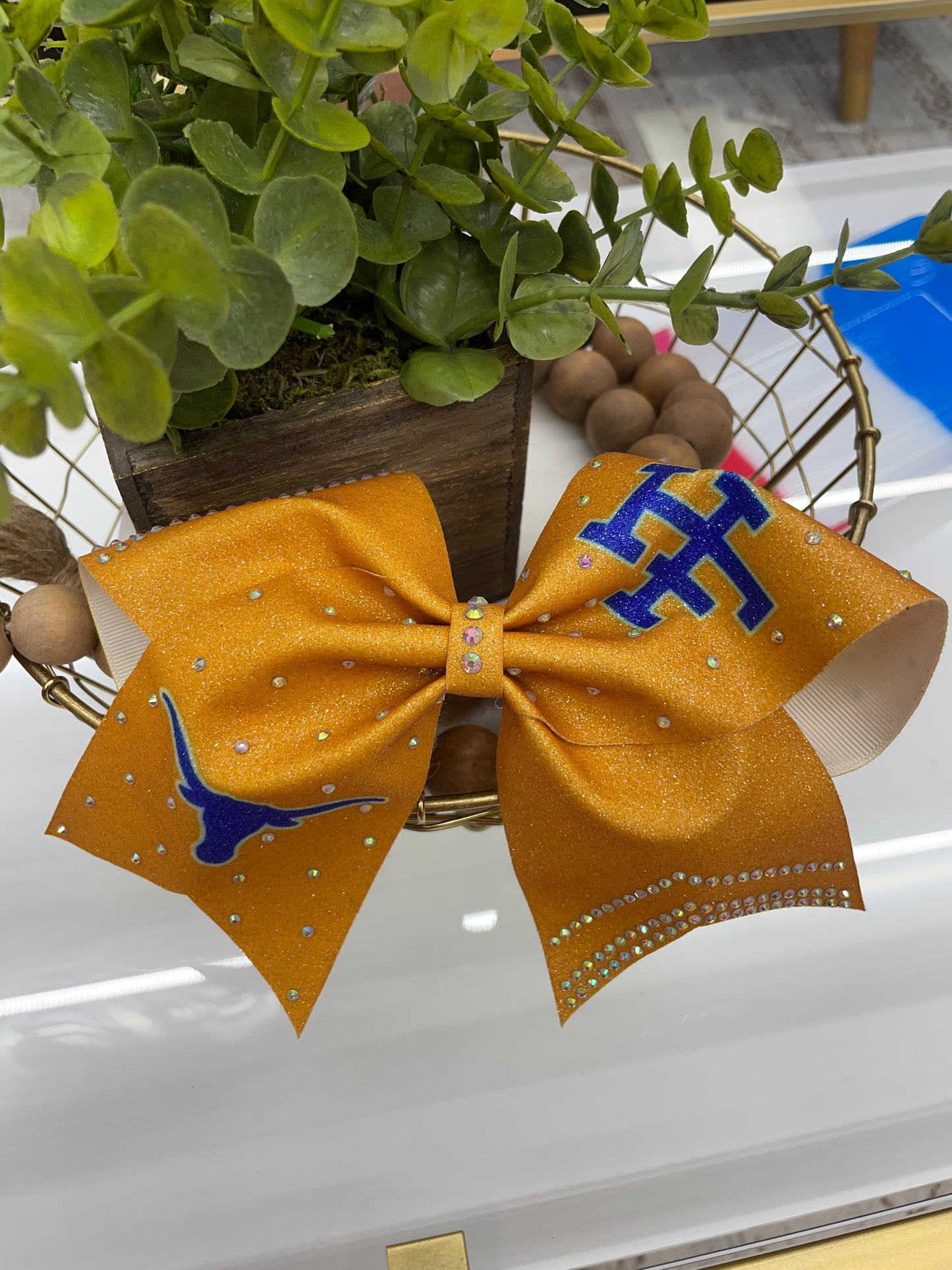 HAMPSHIRE FANNET LONGHORNS CHEER BOW