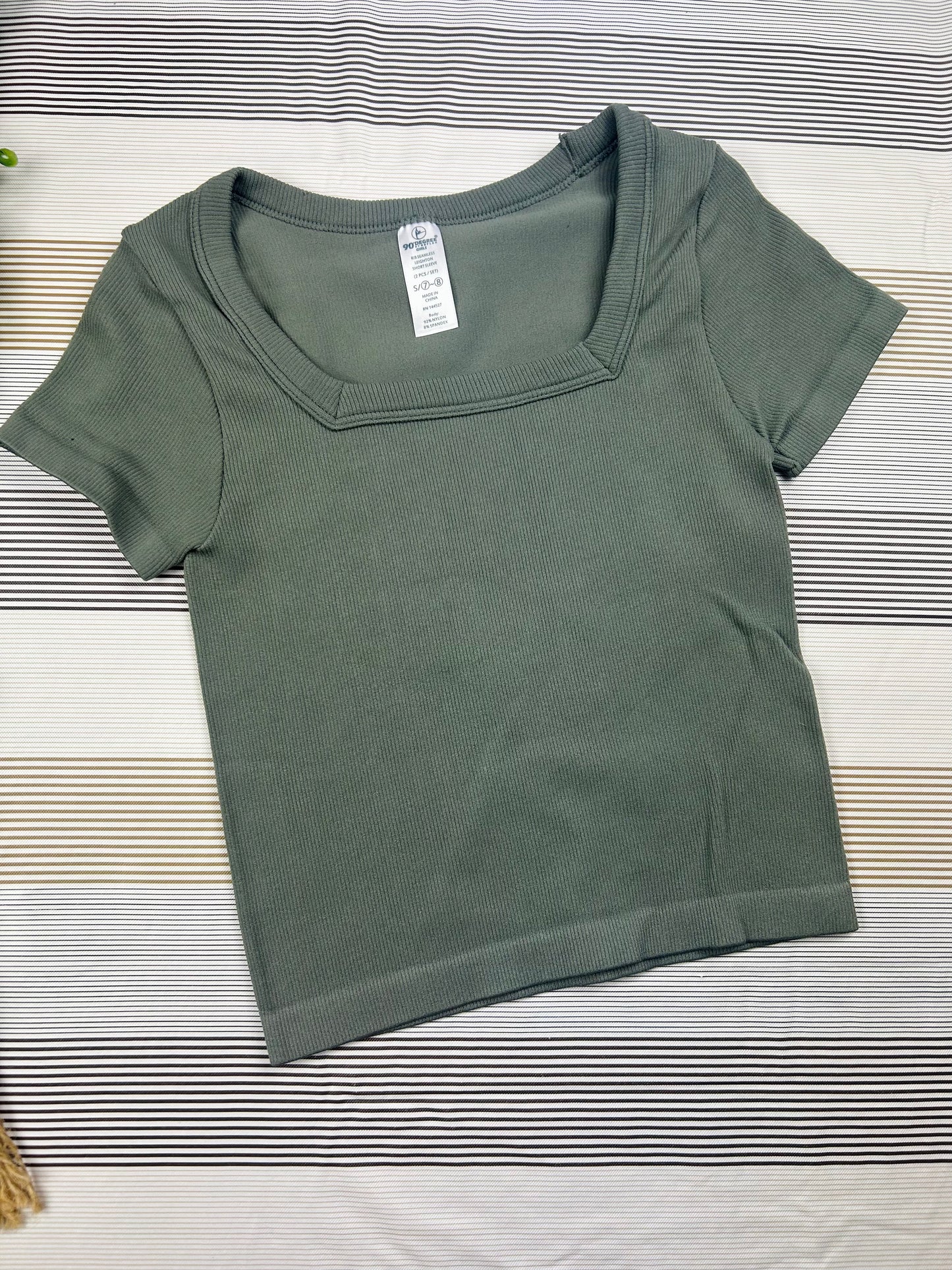 90 Degree Seamless Square Neck T-Shirts- 90DSS