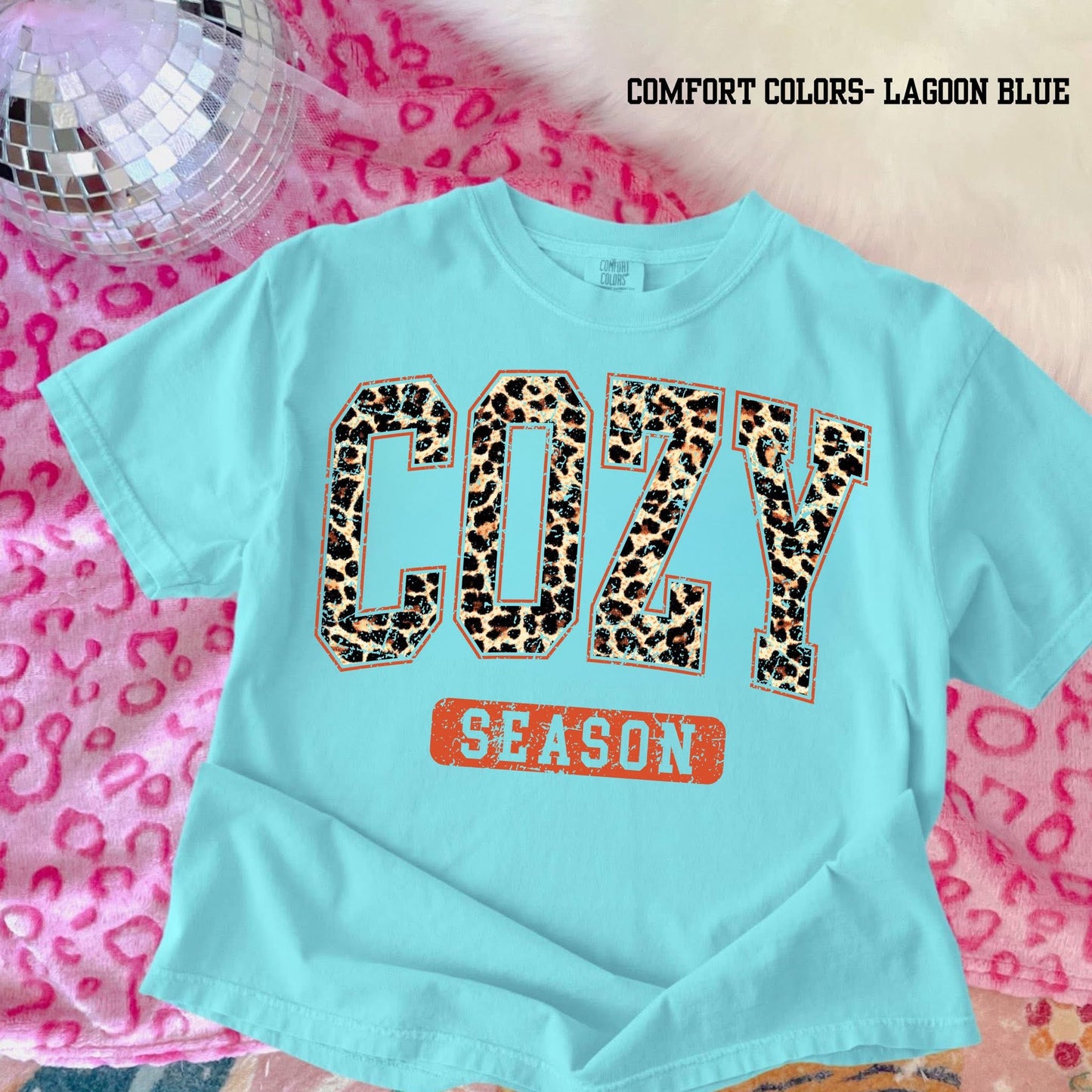 Leopard Print Cozy Season - T SHIRT - (Jerzee/Gildan)