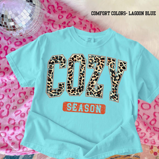 Leopard Print Cozy Season - T SHIRT - (Jerzee/Gildan)
