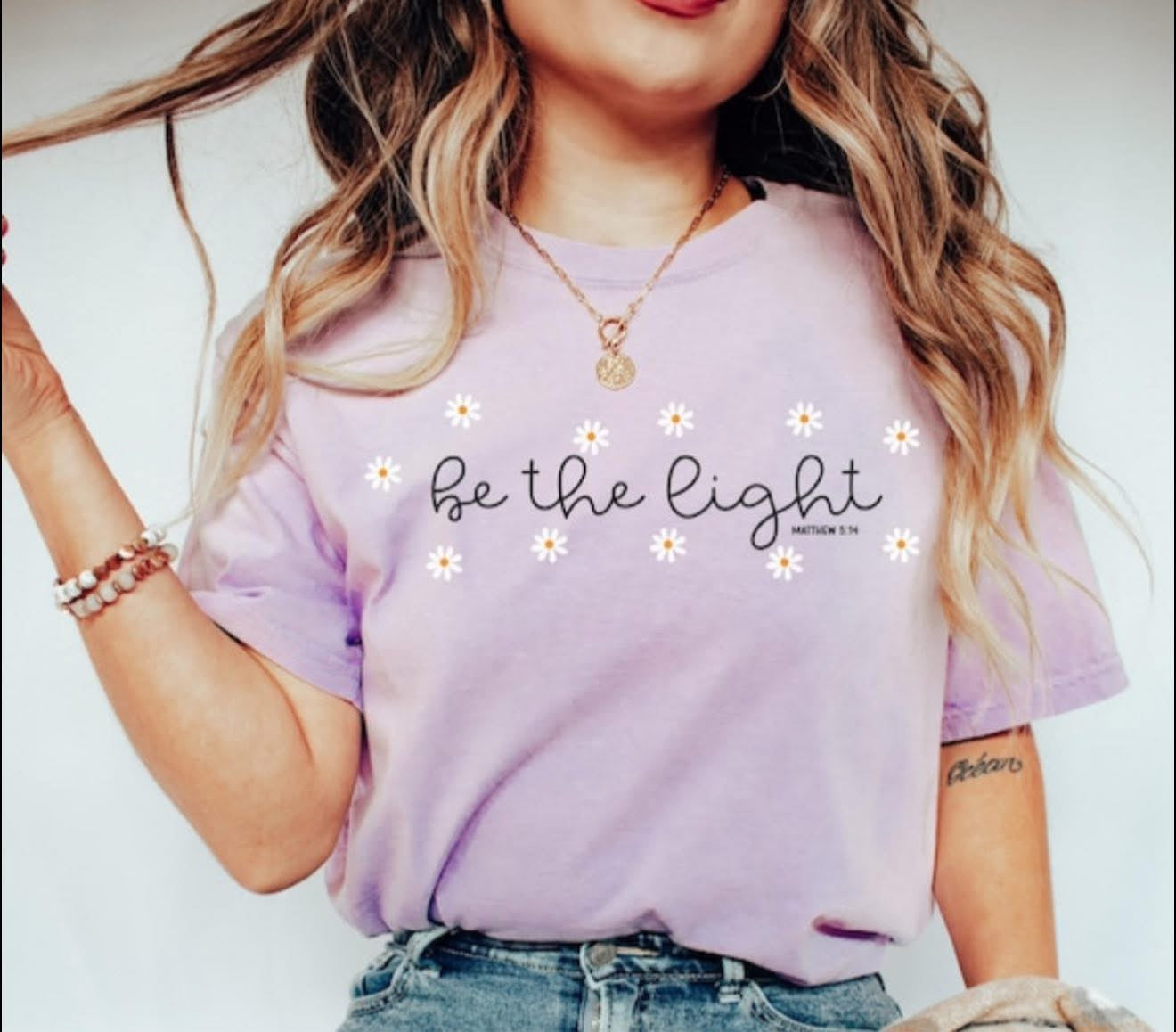 Be the Light with Tiny Daisy's - T SHIRT - (Jerzee/Gildan)