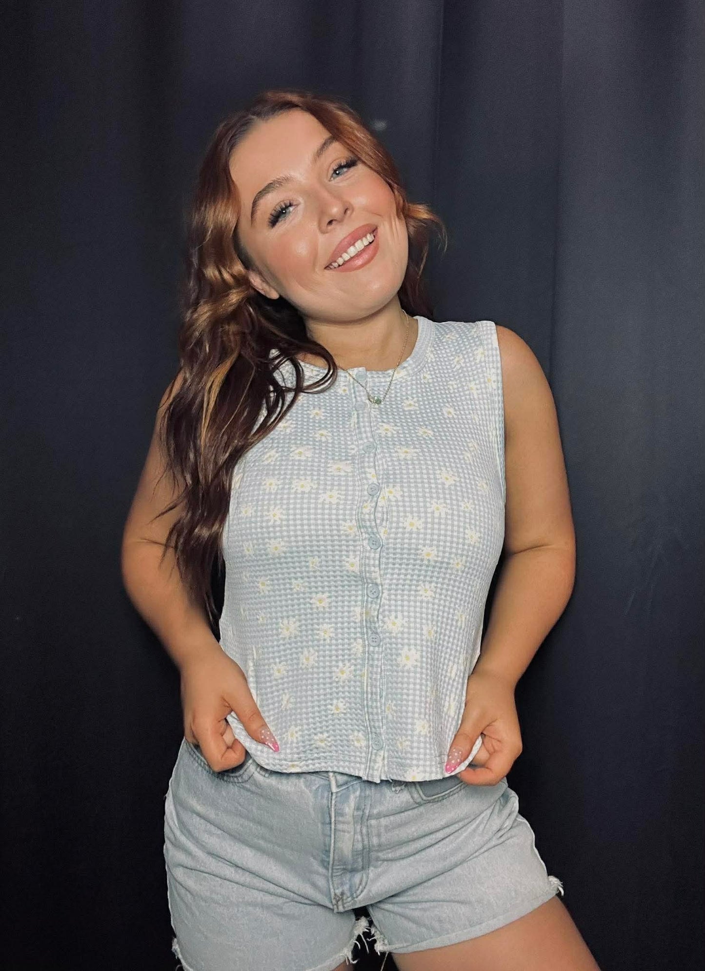 Floral Printed Sleeveless Fitted Button Down Top- 032426br1