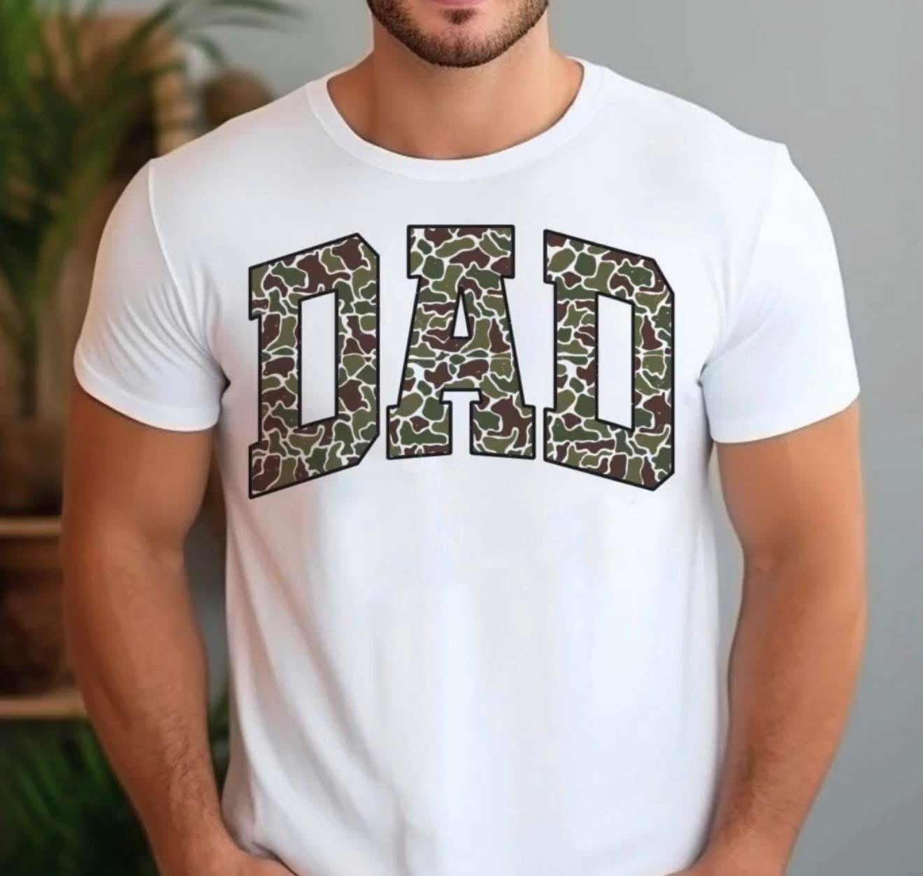 Camo dad🤎💚🖤- T SHIRT- (color comfort/ bella)