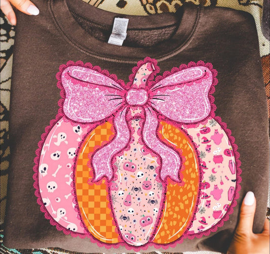Lace Girly Pumpkin - T SHIRT - (Jerzee/Gildan)