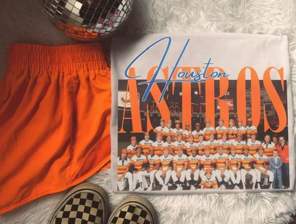 Vintage Astros 🧡⚾️💙-T SHIRT - (GILDAN/JERZEES)