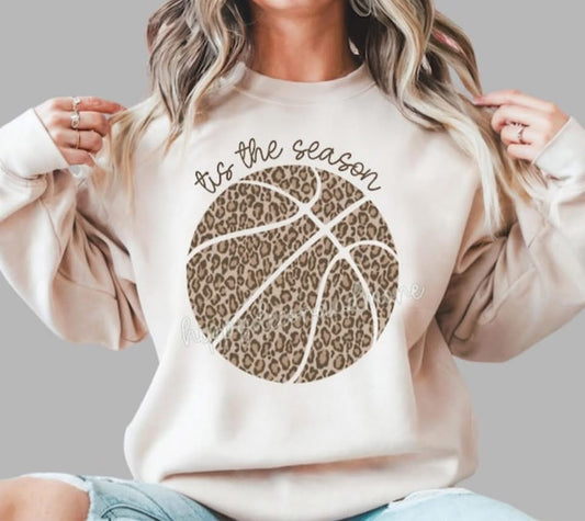 Tis the Season Cheetah basketball - SWEATSHIRT - (Jerzee/Gildan)