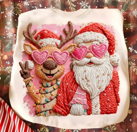 Feux Yarn Santa & Reindeer - T SHIRT - (Jerzee/Gildan)