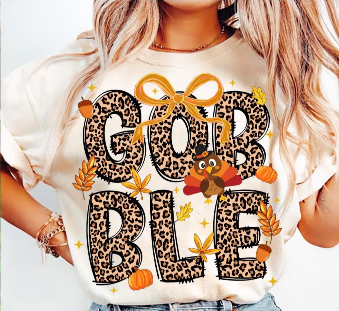 Gobble Cheetah with Gold Bow - T SHIRT - (Jerzee/Gildan)