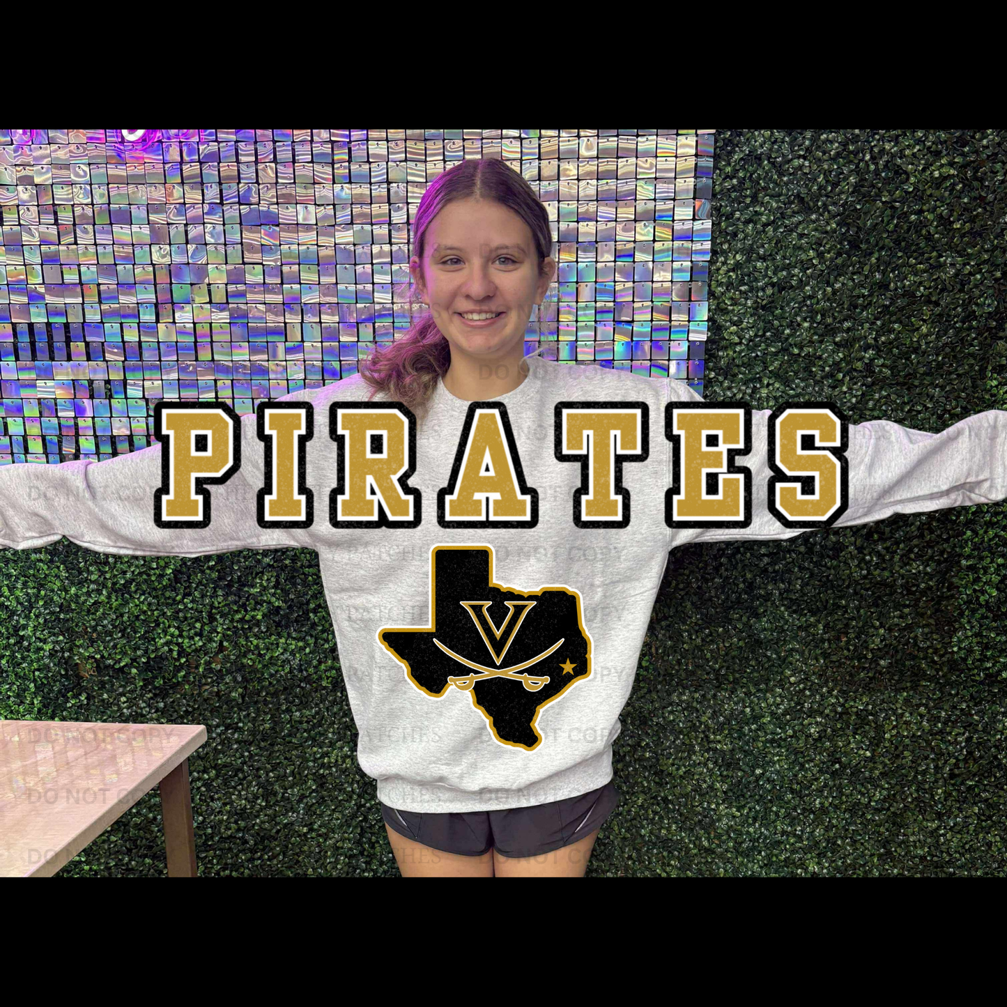 Oversized Mascot Sweatshirts with Logo - VIDOR PIRATES - SWEATSHIRT - (Jerzee/Gildan)