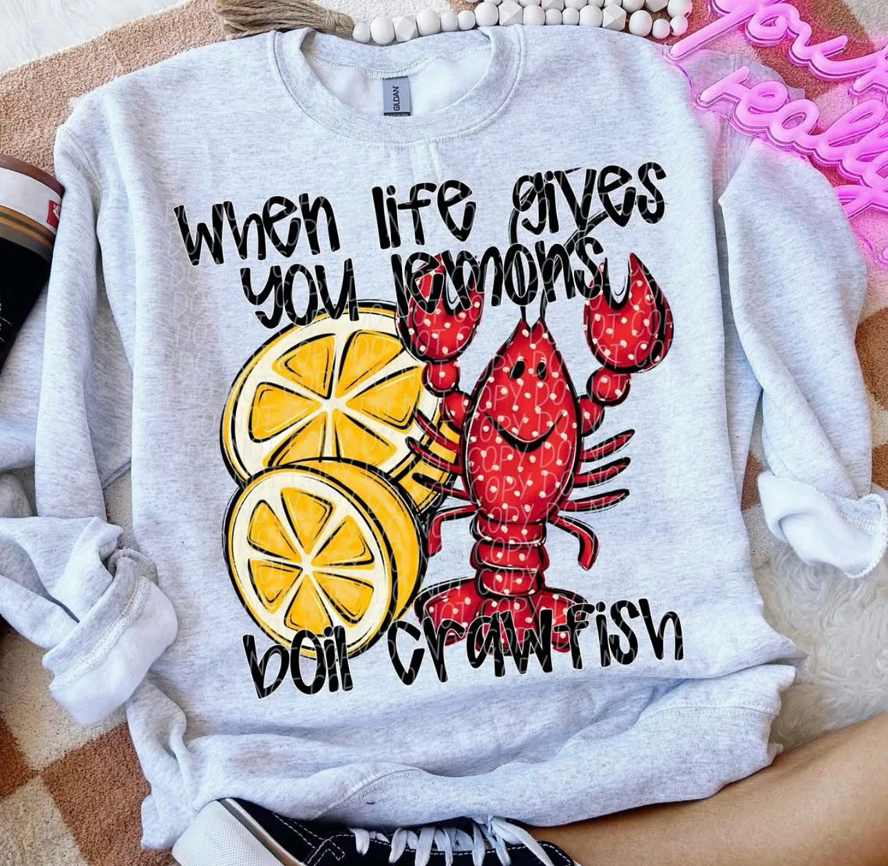 When Life Gives You Lemons - T SHIRT- (Gildan)