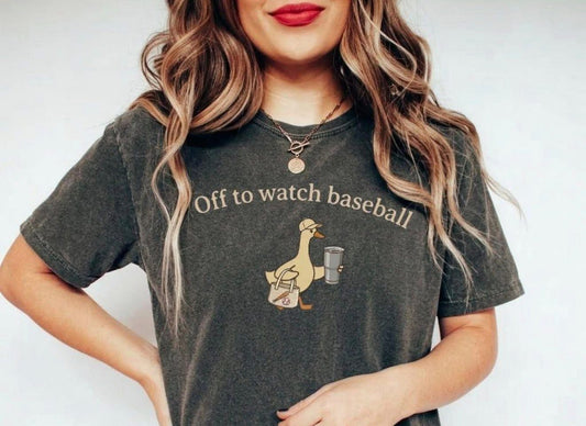 Off to watch baseball🪿⚾️-BOXY TEE - (COMFORT COLOR)