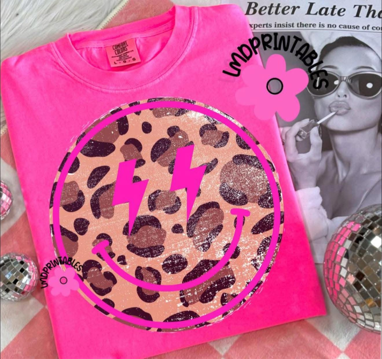Leopard Smiley Face - T SHIRT- (Comfort Color)