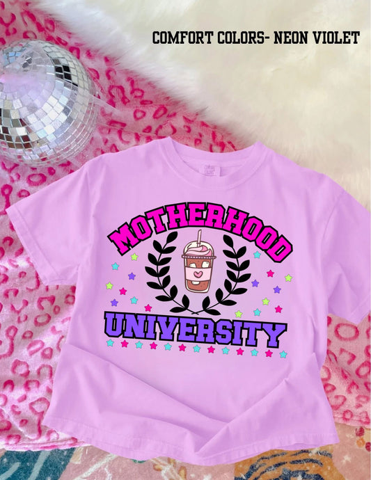 Motherhood University - T SHIRT - (Comfort Color)