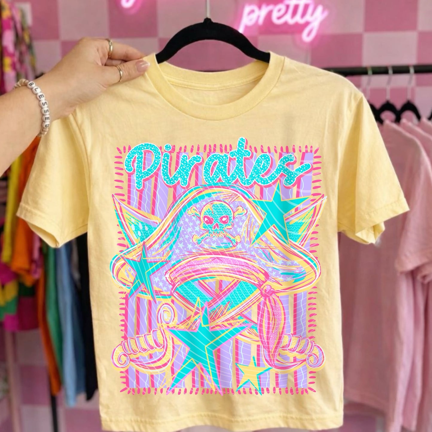 COLORFUL MASCOT PIRATES -BOXY TEE - (COMFORT COLOR)050626LW