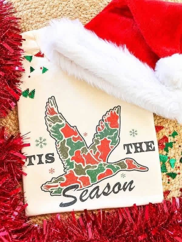 Tis The Season 🎅🏼  -T SHIRT- (COMFORT COLOR) 082326LW