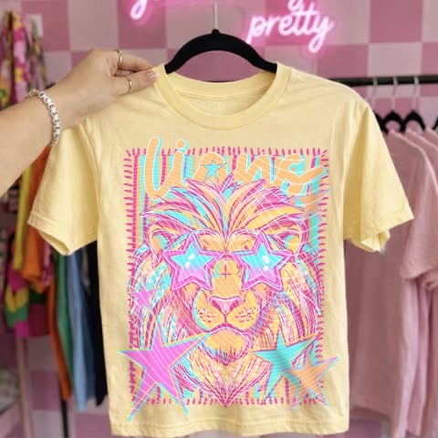 COLORFUL MASCOT LIONS -(T-SHIRT)- (COMFORT COLOR/BELLA)051126LW