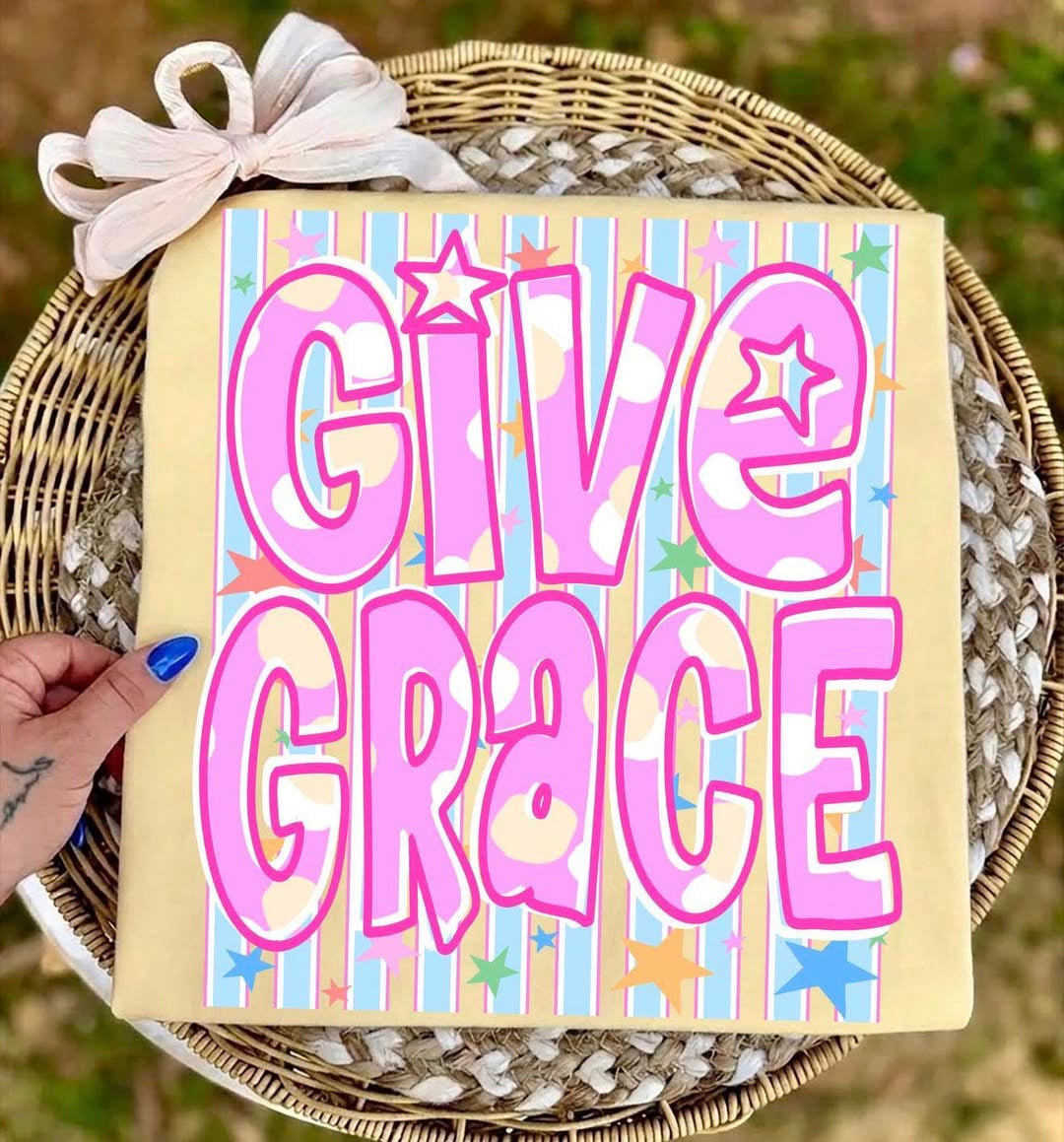 Give Grace 💕 - T SHIRT - (COMFORT COLOR/BELLA) 061226br