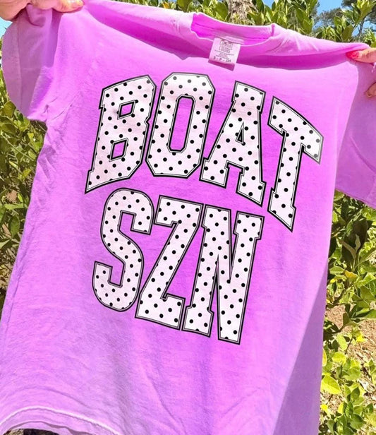 Polka Dot Boat Szn 🖤 - T-SHIRT - (COMFORT COLORS/BELLA) 051626LW