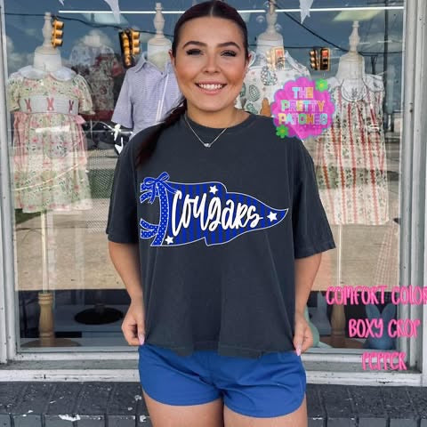 Stripes & Polka Dot Pennant Flag Game Day (COUGARS) - BOXY TEE - (COMFORT COLOR) 071626MG