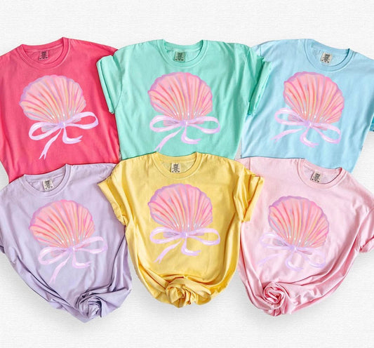 Shell with Bow 🐚 TSHIRT- (COMFORT COLOR/BELLA)