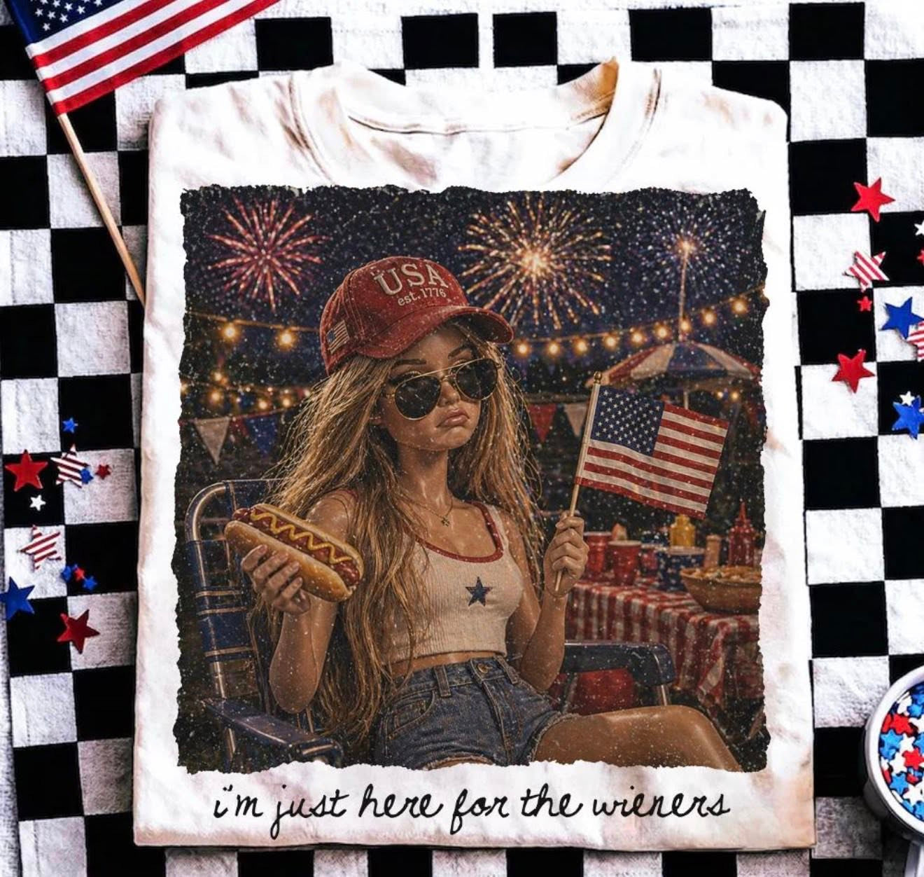 Just here for the wieners 🌭  - T SHIRT- (Comfort Color/Bella)-060326lw