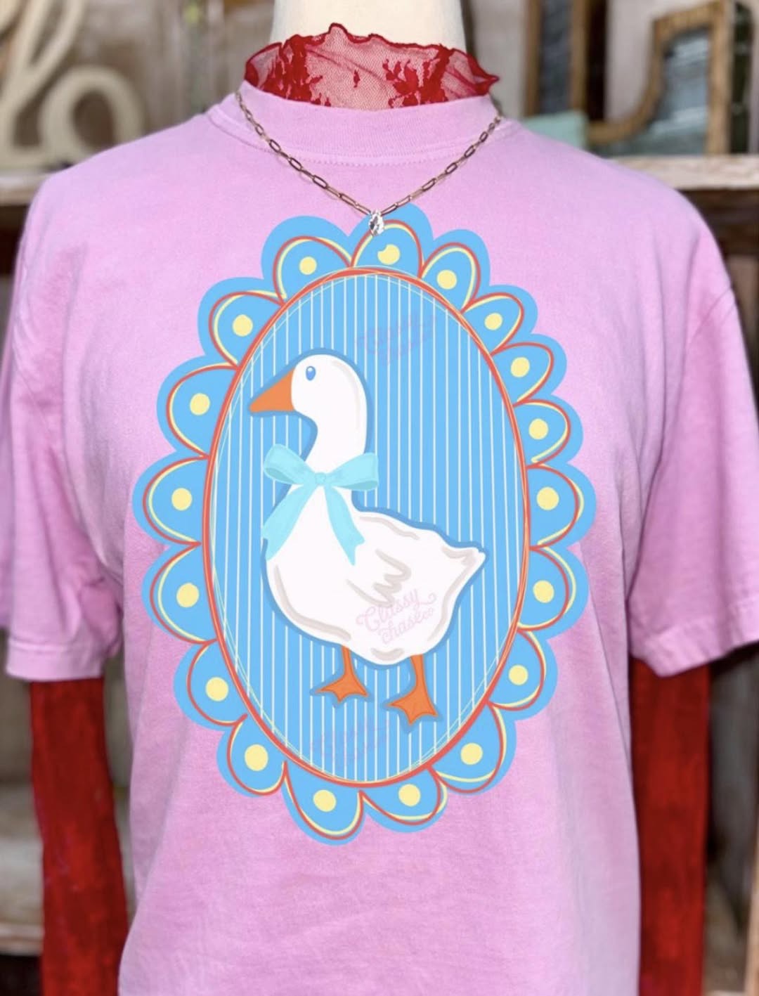 Cutie Goose 🪿🩵 - T SHIRT - (gildan/lat)