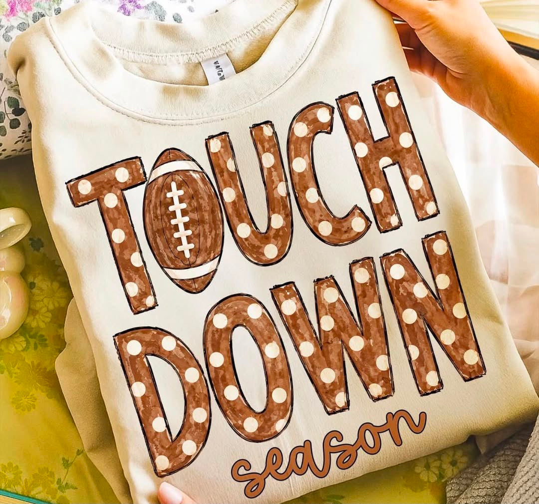 Polka Dot Touchdown Season - T-SHIRT - (COMFORT COLOR) 080626lw
