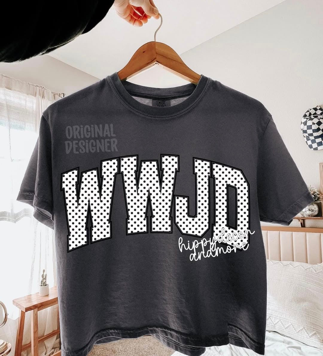 Polka Dot WWJD 🖤- BOXY TEE- (COMFORT COLORS)