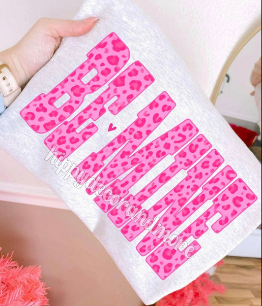 BE MINE 🩷- T SHIRT (COMFORT COLOR/BELLA/LAT)