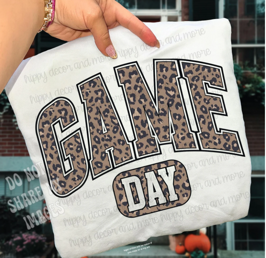 GAME DAY CHEETAH- T-SHIRT (GILDAN/LAT)