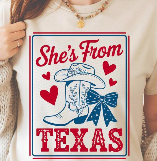 She’s From Texas 💙❤️-TSHIRT- (COMFORT COLOR/BELLA) 050126jb