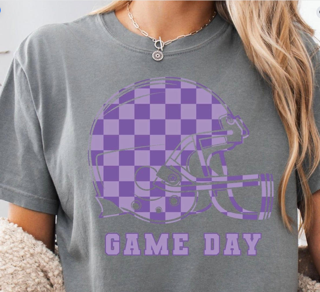 Checkered Helmet Game Day (color of choice) - T SHIRT - (GILDAN/JERZEE) 062626br