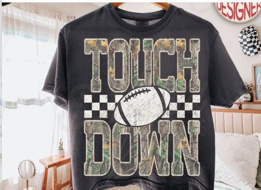 CAMO TOUCHDOWN - BOXY TEE - (COMFORT COLOR)-072726LW