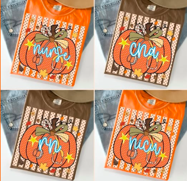 Stripped polkadot pumpkin 🎃 -T SHIRT- (GILDAN) 081826rw