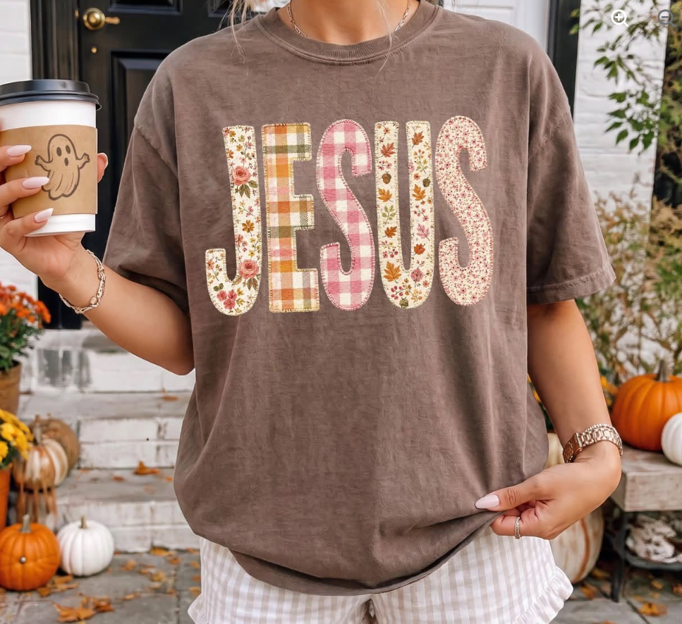 FLORAL PATCHWORK JESUS 1004261---------- SWEATSHIRT----------(GILDAN) 100826SH
