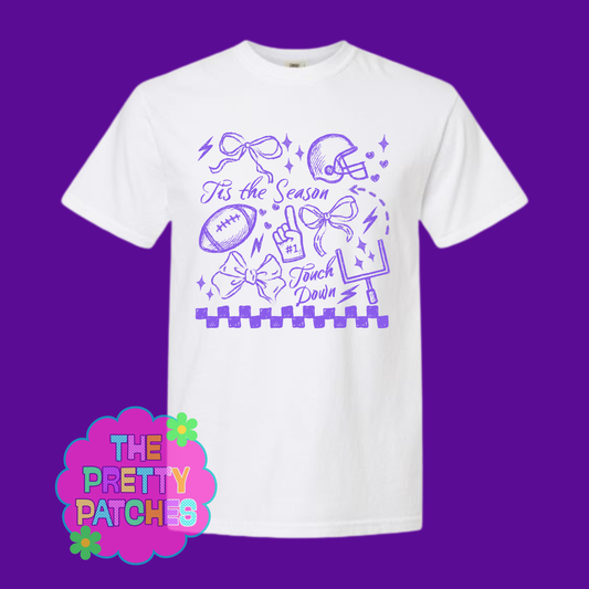 TIS THE SEASON🏈 PURPLE FONT -T SHIRT - (GILDAN)-072326LW