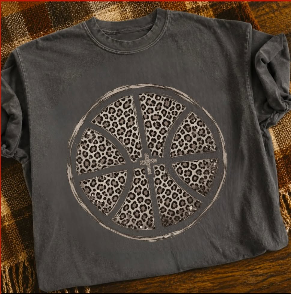 cheetah basketball cross “oversized image” 1012262 ----------T SHIRT--------- (COMFORT COLOR) 101226SH