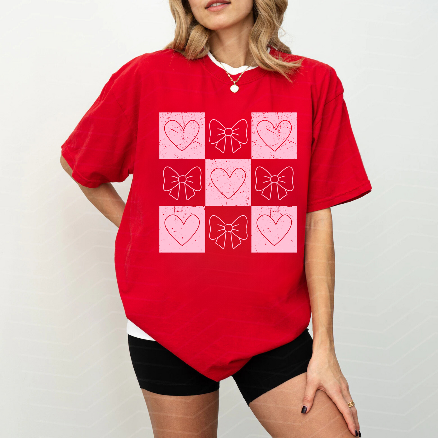 Retro hearts and bows (red/pink-hearts-bows squares) T-SHIRT  (bella or color comfort)